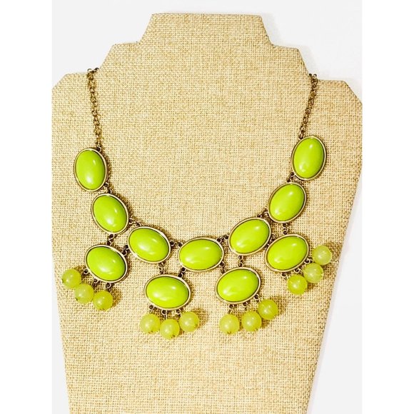 Lime Green Oval Statement Necklace - Picture 4 of 4